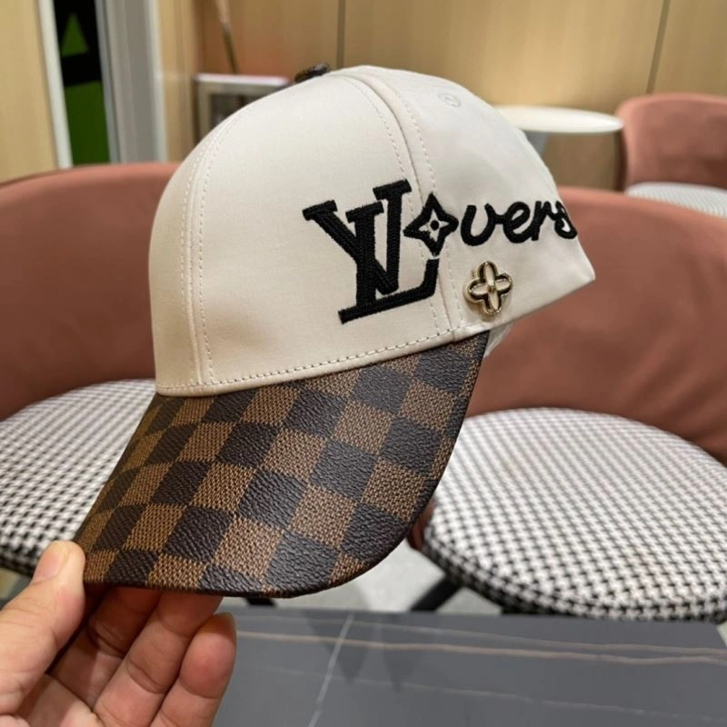 Contemporary Louis Vuitton Caps 261821