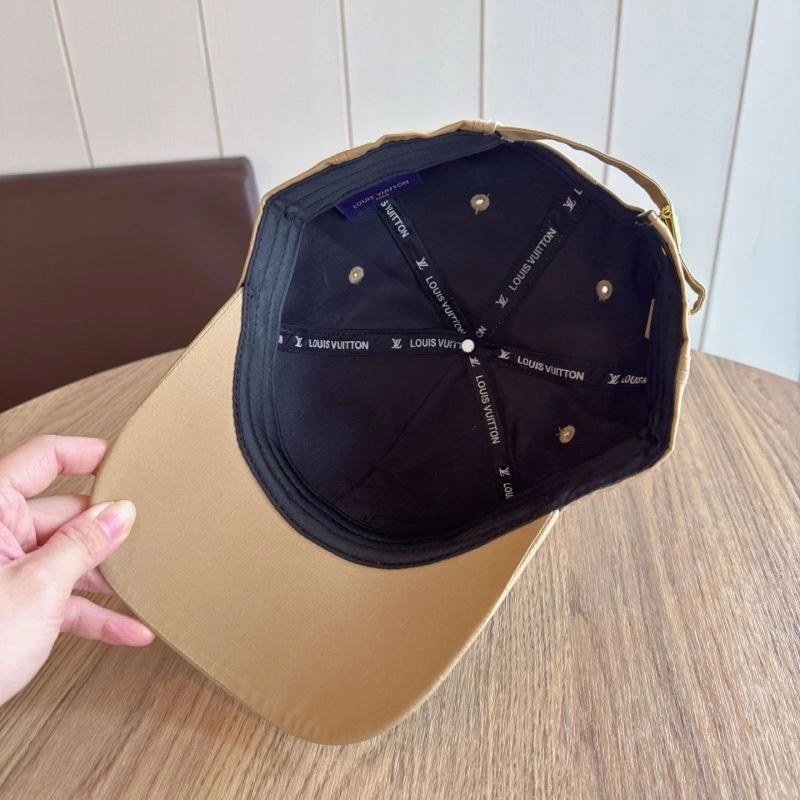 Breathable Louis Vuitton Caps 261814