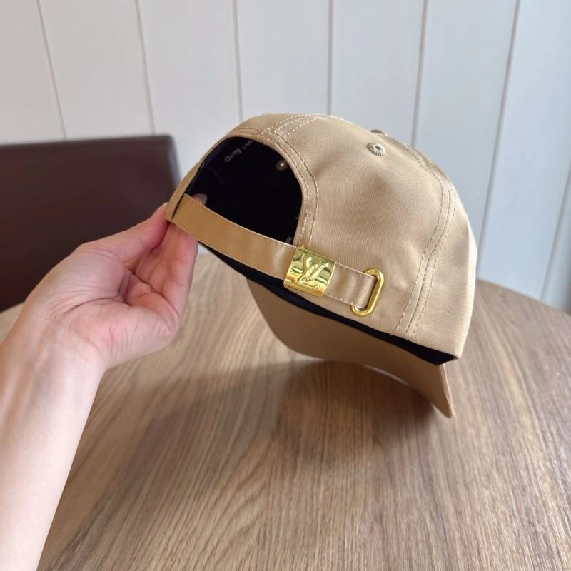 Breathable Louis Vuitton Caps 261814