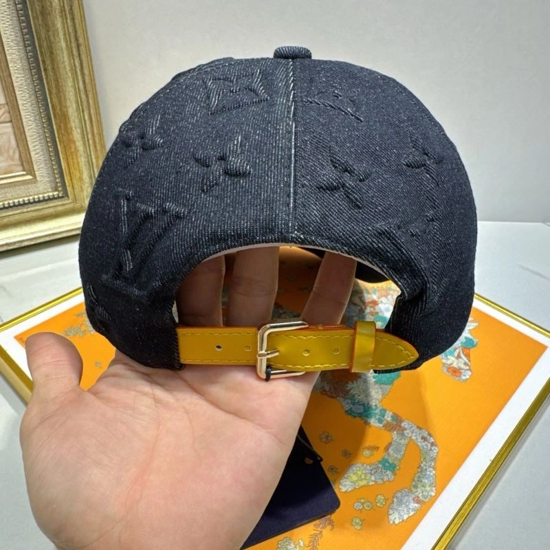 Louis Vuitton Caps Effortless 261803