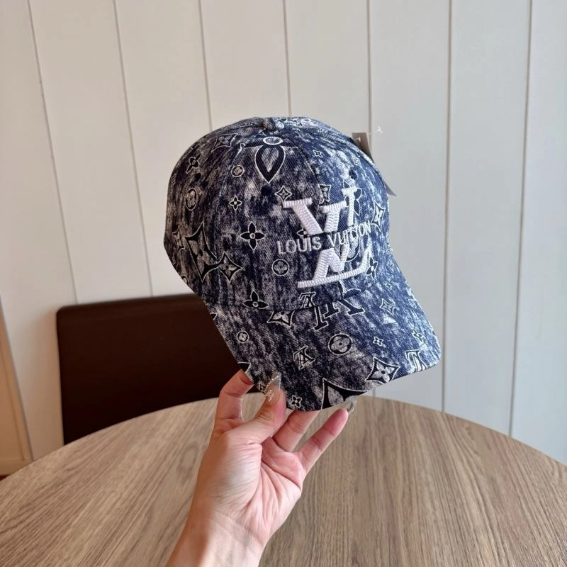 Louis Vuitton Caps Durable 261787
