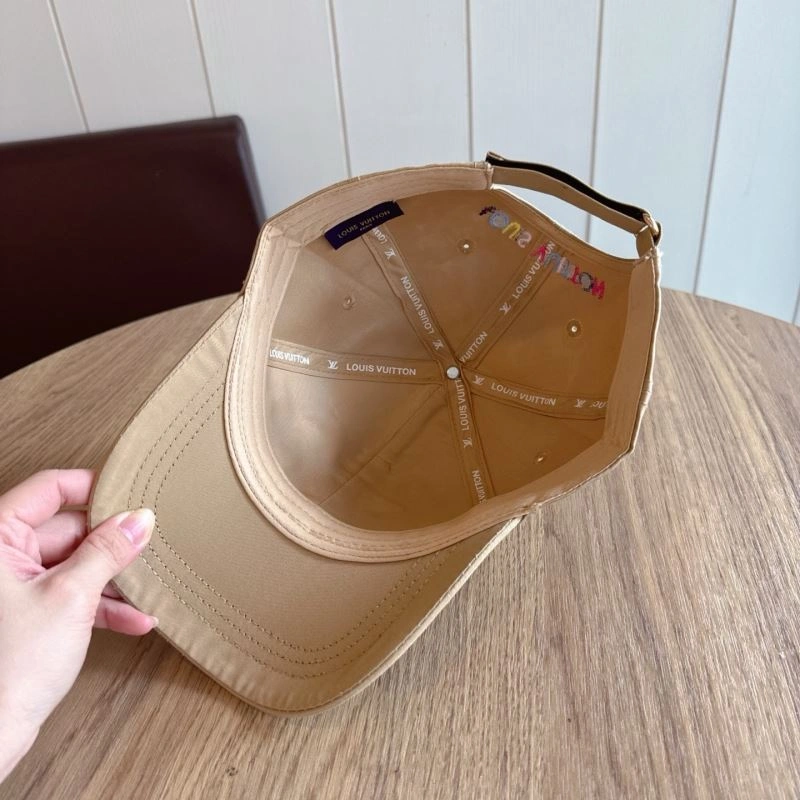 Classic Louis Vuitton Caps 261802