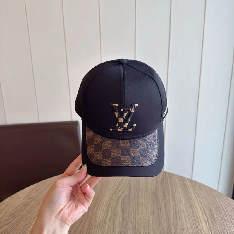 Practical Louis Vuitton Caps 261812