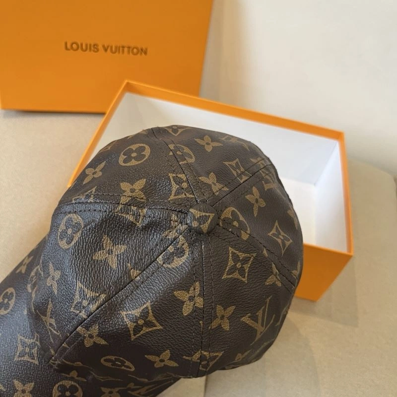 Louis Vuitton Caps Vibrant 261807