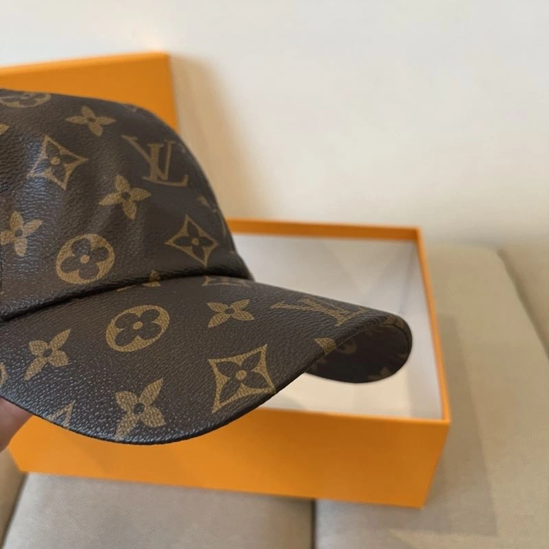 Louis Vuitton Caps Vibrant 261807