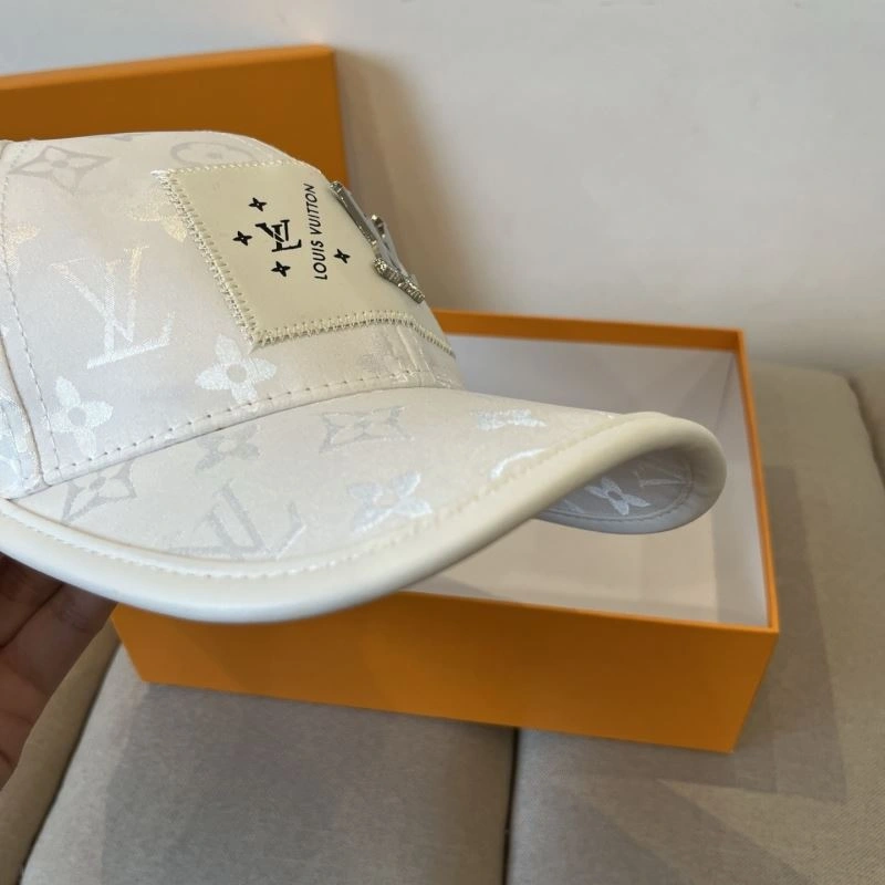 Colorful Louis Vuitton Caps 261791