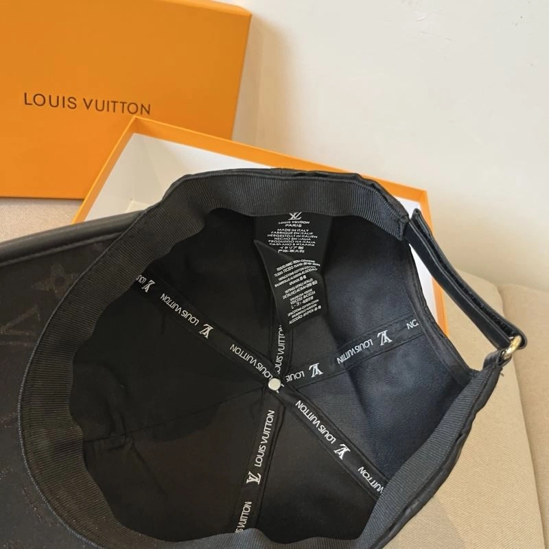 Louis Vuitton Caps Soft 261813