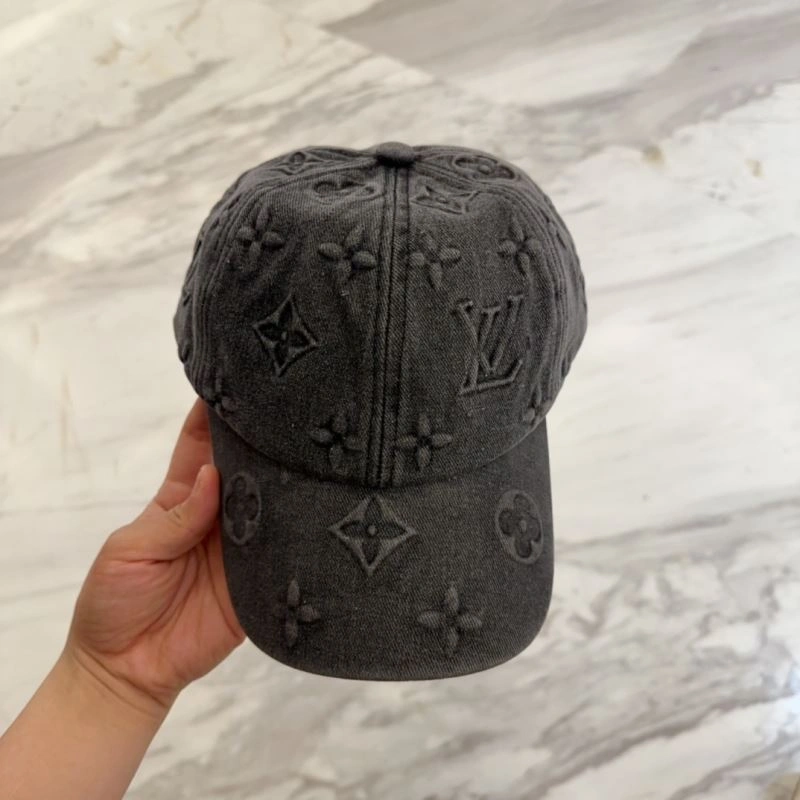 Fashionable Louis Vuitton Caps 261785