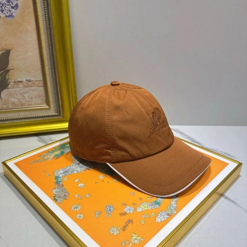 Louis Vuitton Caps Sleek 261779