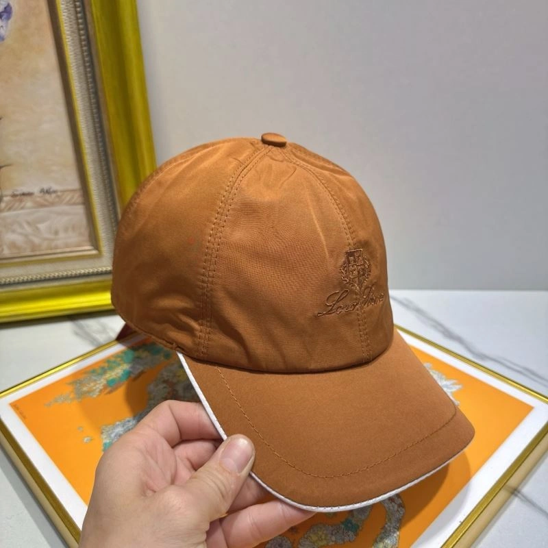 Louis Vuitton Caps Sleek 261779