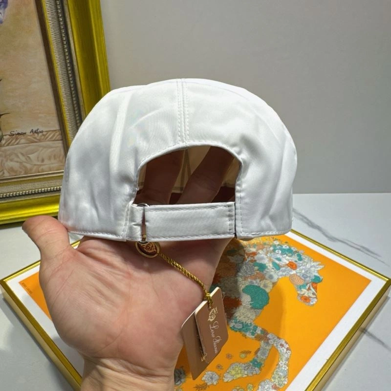 Classic Louis Vuitton Caps 261774