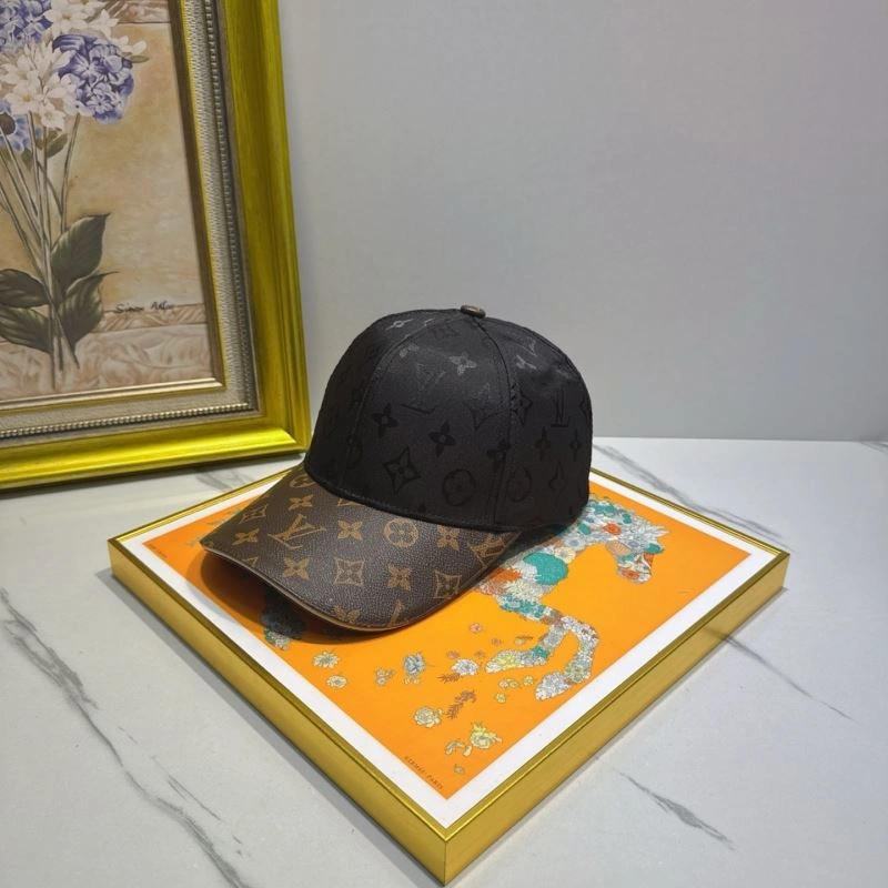 Louis Vuitton Caps Versatile 261746