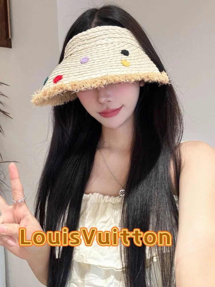 Louis Vuitton Caps UrbanChic 261770