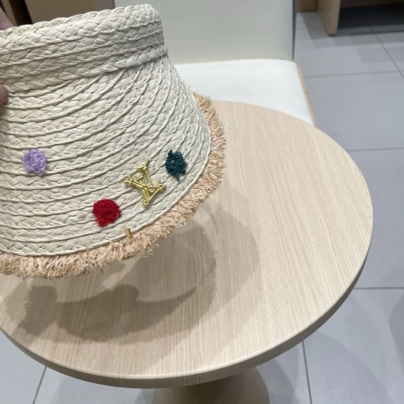 Louis Vuitton Caps UrbanChic 261770