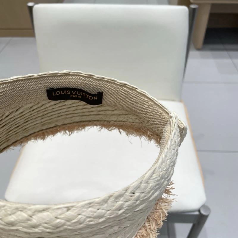 Louis Vuitton Caps UrbanChic 261770