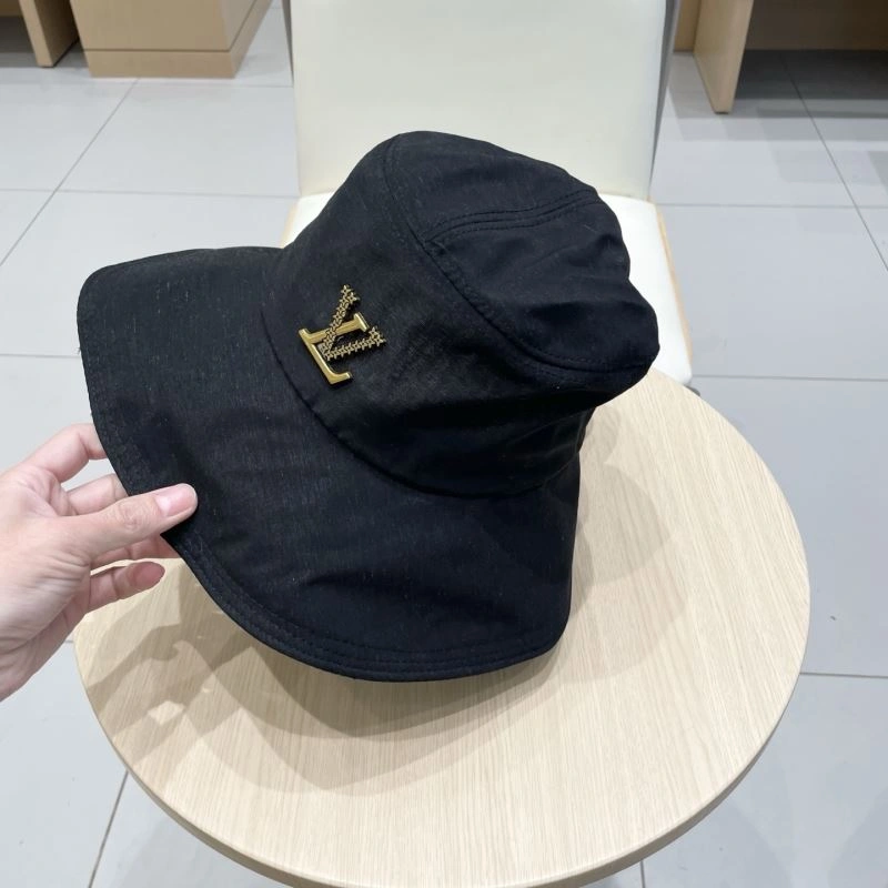 Louis Vuitton Caps UrbanChic 261760