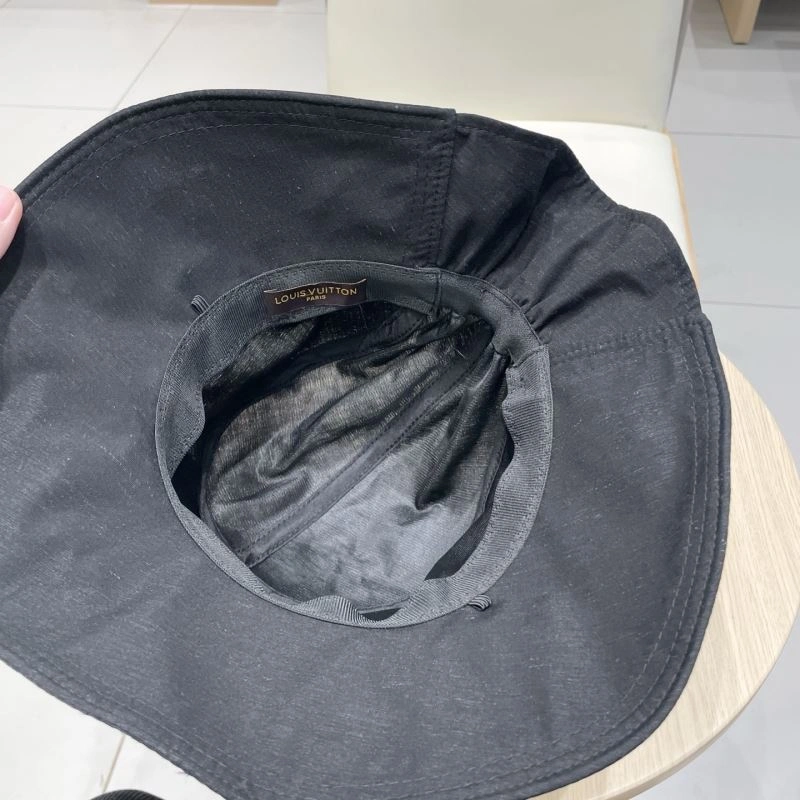 Louis Vuitton Caps UrbanChic 261760