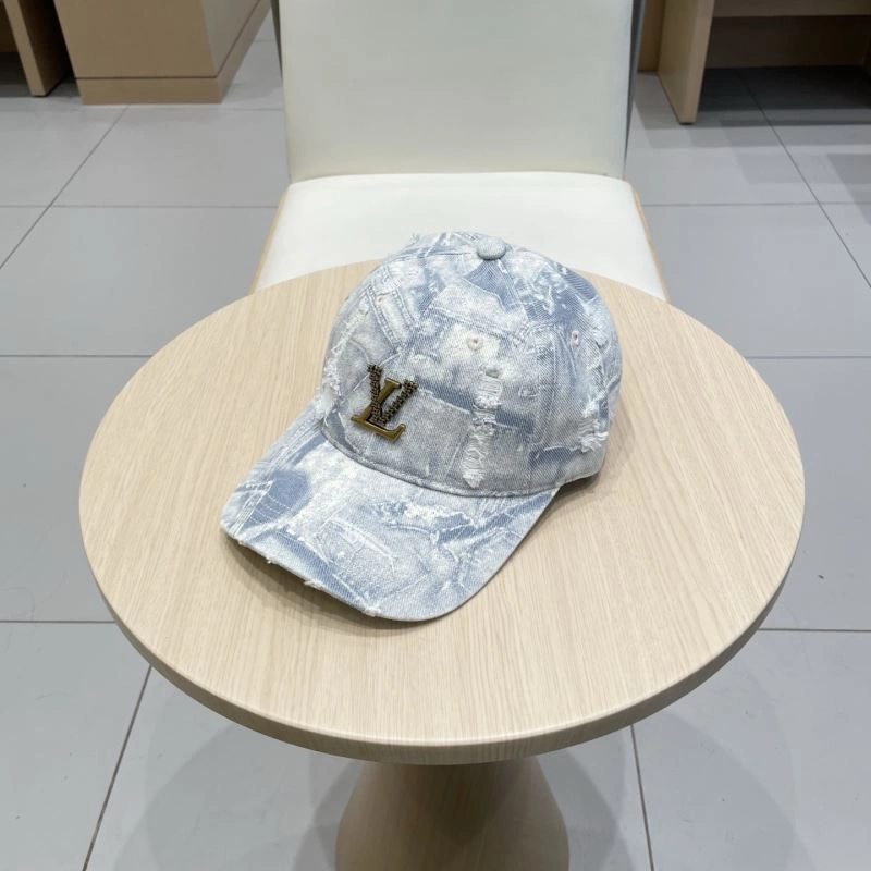 Casual Louis Vuitton Caps 261747