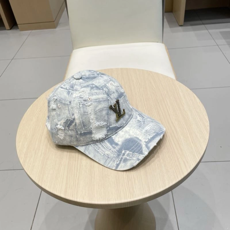 Casual Louis Vuitton Caps 261747