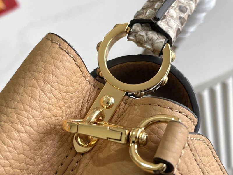 FastDry Louis Vuitton Capucines BB Bags 94392