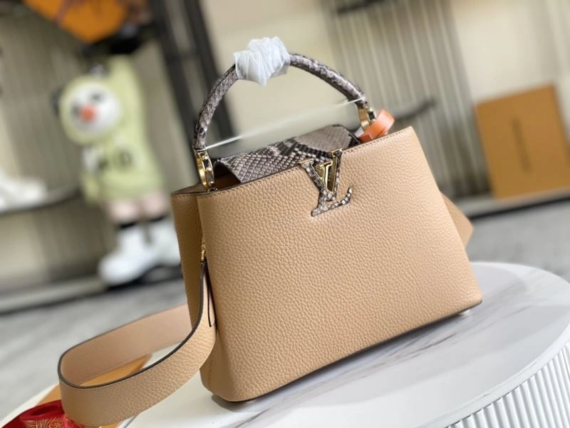 EasyCare Louis Vuitton Capucines BB Bags 94389