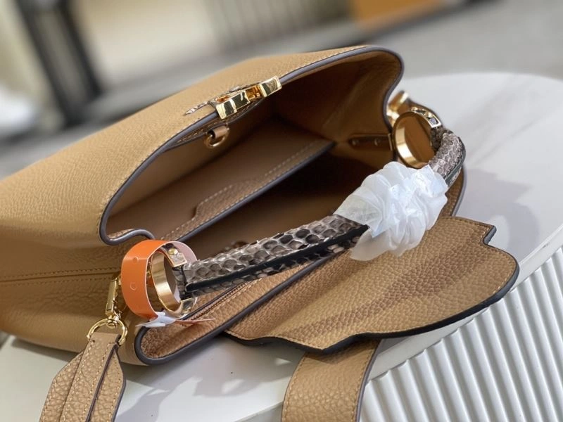 EasyCare Louis Vuitton Capucines BB Bags 94389