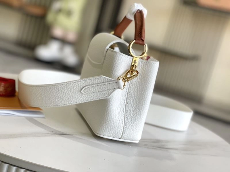 Bold Louis Vuitton Capucines BB Bags 94387