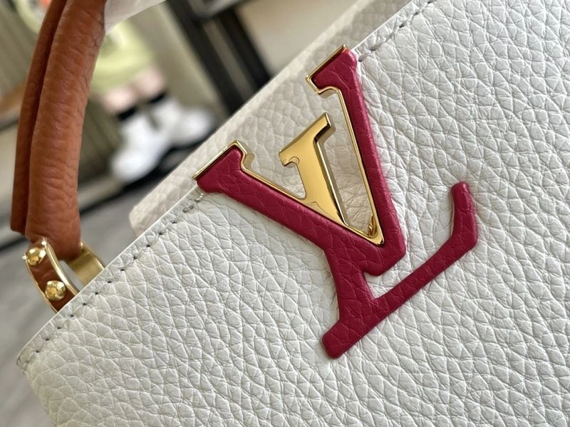 Bold Louis Vuitton Capucines BB Bags 94387