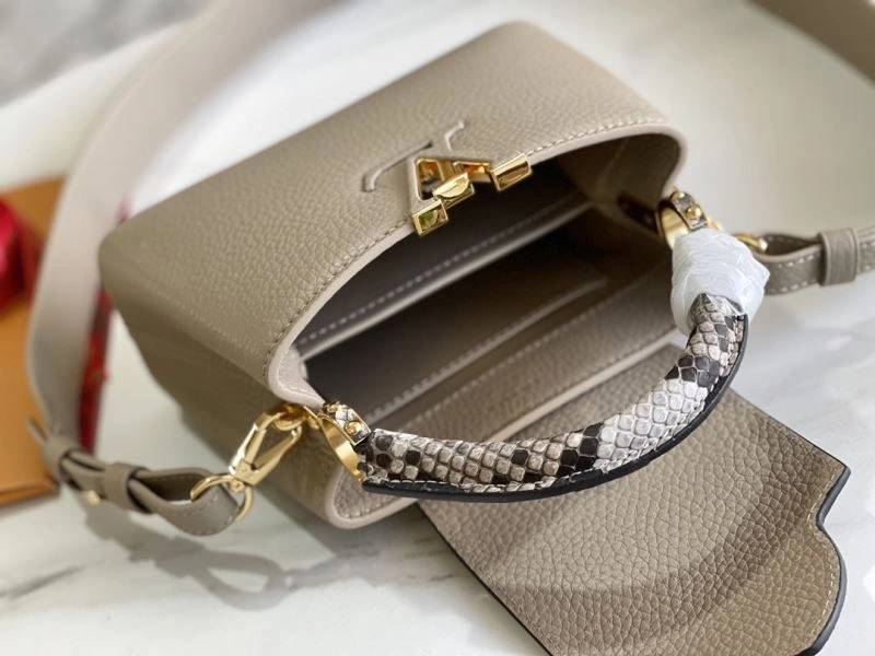 Louis Vuitton Capucines BB Bags Minimalist 94381