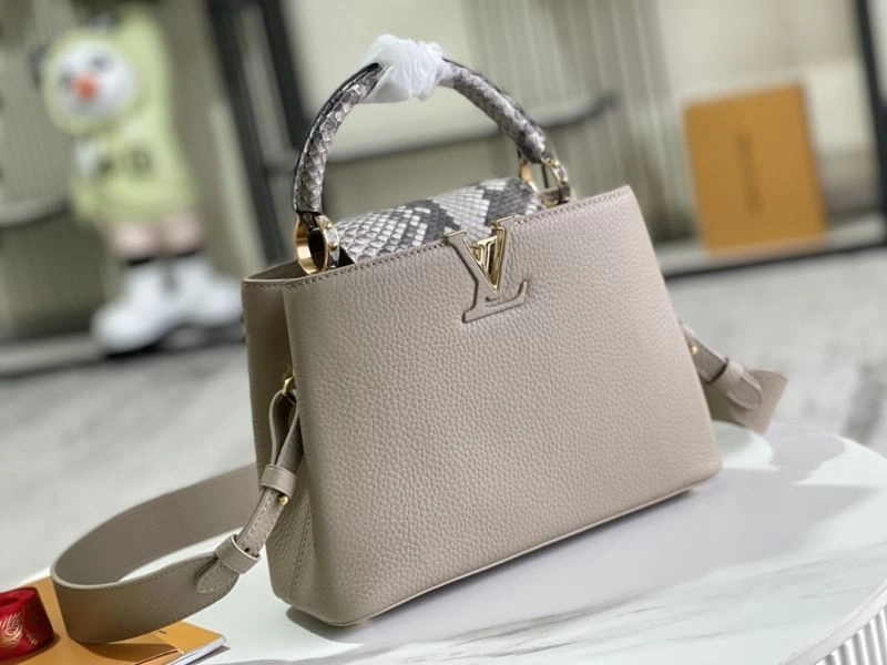 Trendsetting Louis Vuitton Capucines BB Bags 94376