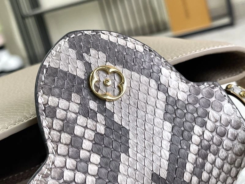 Trendsetting Louis Vuitton Capucines BB Bags 94376