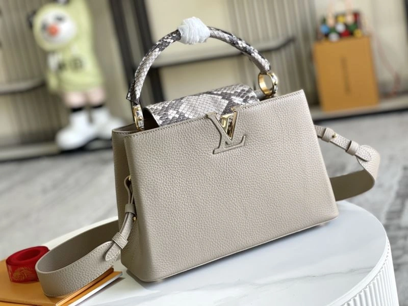Resilient Louis Vuitton Capucines BB Bags 94374