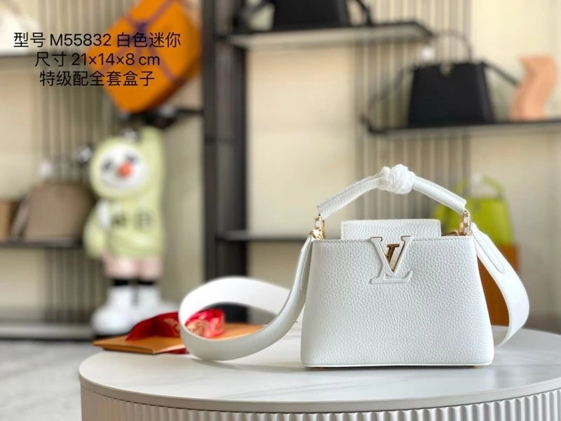 WrinkleFree Louis Vuitton Capucines BB Bags 94375