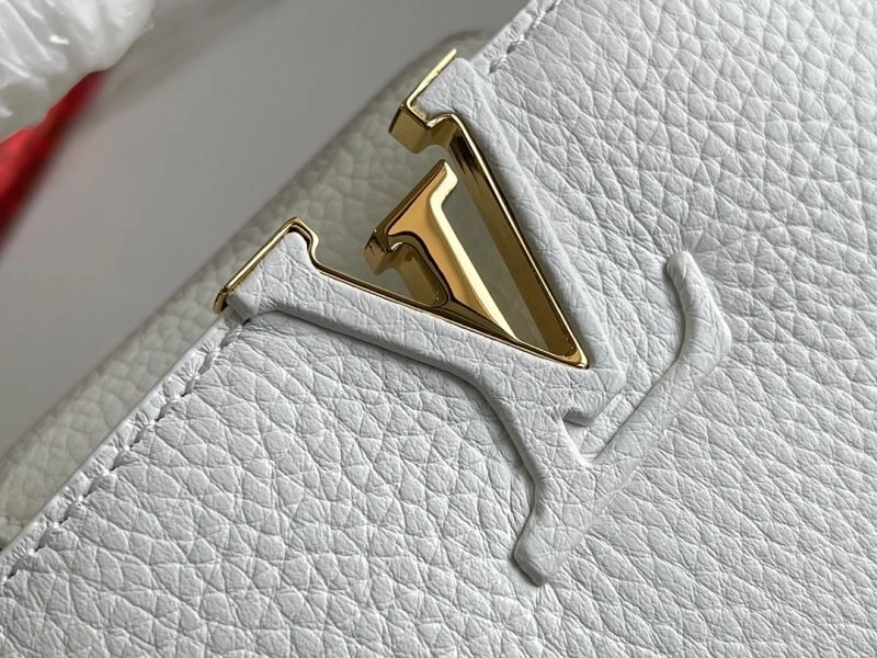 WrinkleFree Louis Vuitton Capucines BB Bags 94375