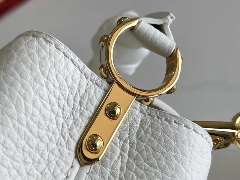 WrinkleFree Louis Vuitton Capucines BB Bags 94375