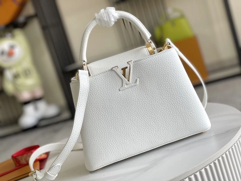 OdorResistant Louis Vuitton Capucines BB Bags 94372