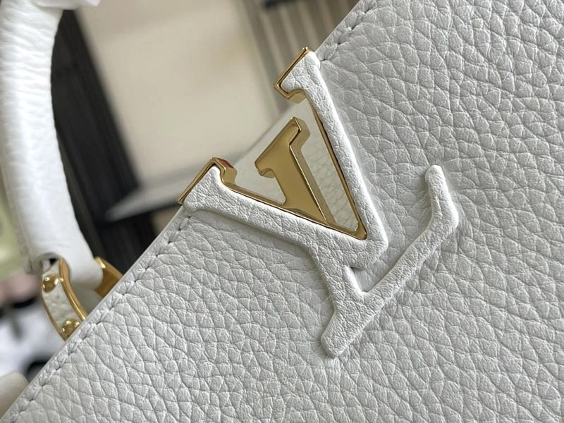 OdorResistant Louis Vuitton Capucines BB Bags 94372