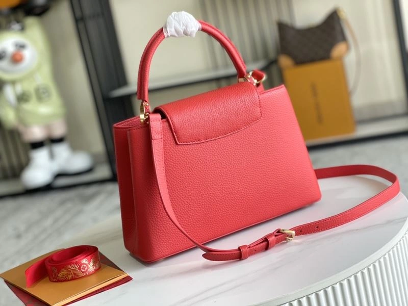 ModernLook Louis Vuitton Capucines BB Bags 94403
