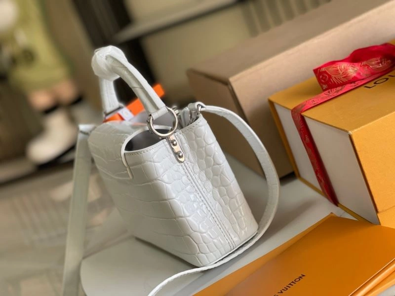 Louis Vuitton Capucines BB Bags Modern 93977