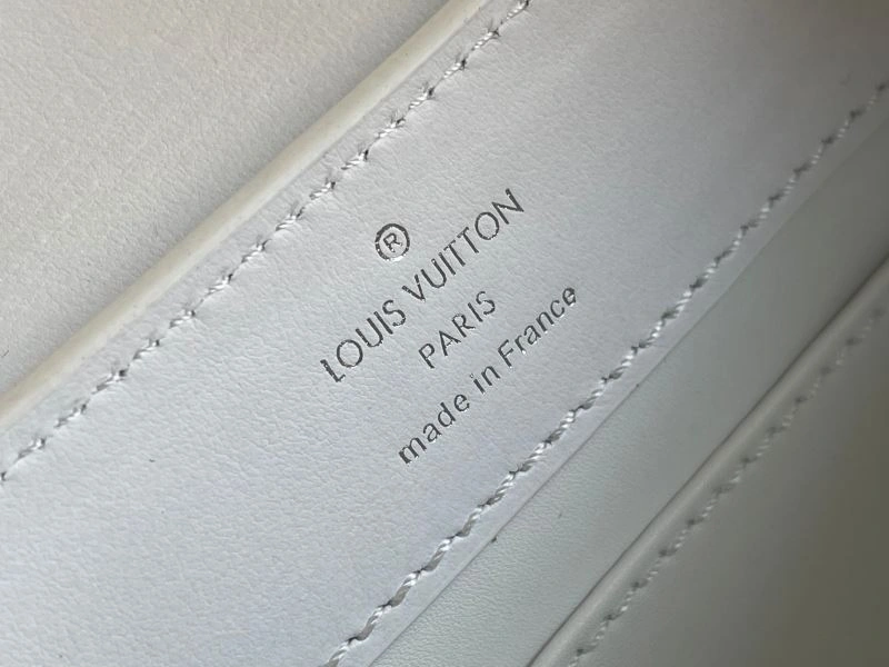 Louis Vuitton Capucines BB Bags Modern 93977