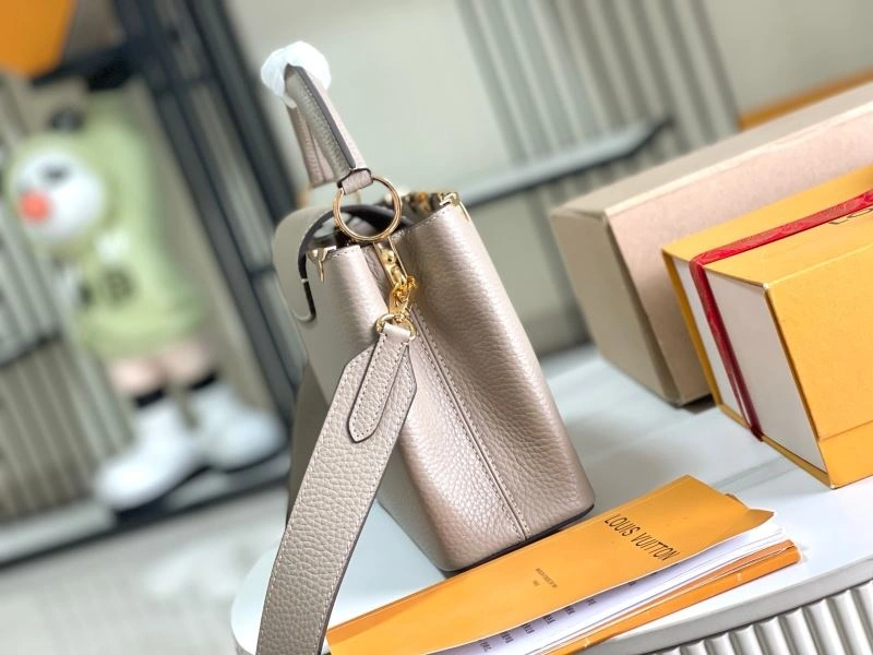 Louis Vuitton Capucines BB Bags Breathable 94003