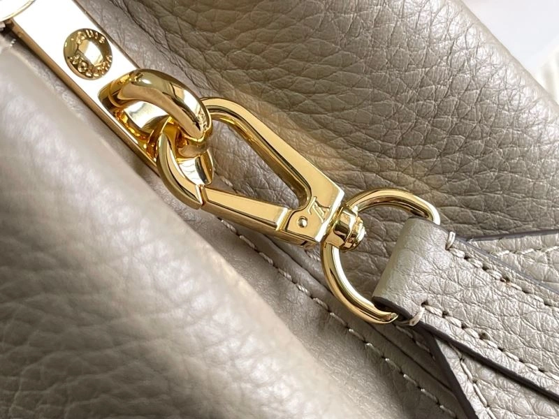 Louis Vuitton Capucines BB Bags Breathable 94003