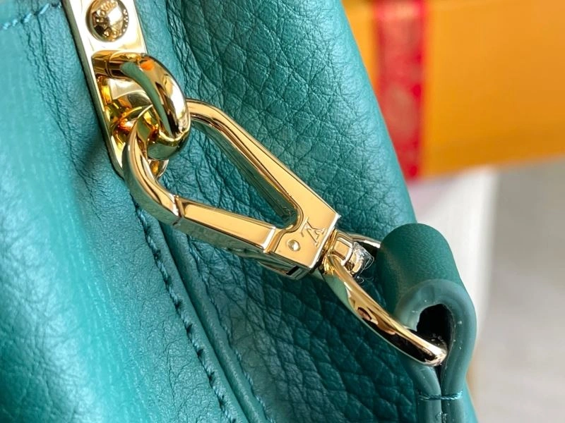 Lightweight Louis Vuitton Capucines BB Bags 93959