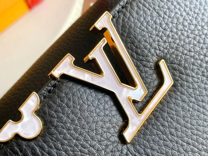 Louis Vuitton Capucines BB Bags ComfortFit 94025