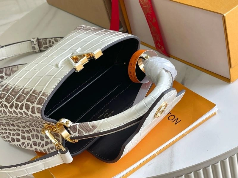 FastDry Louis Vuitton Capucines BB Bags 93960