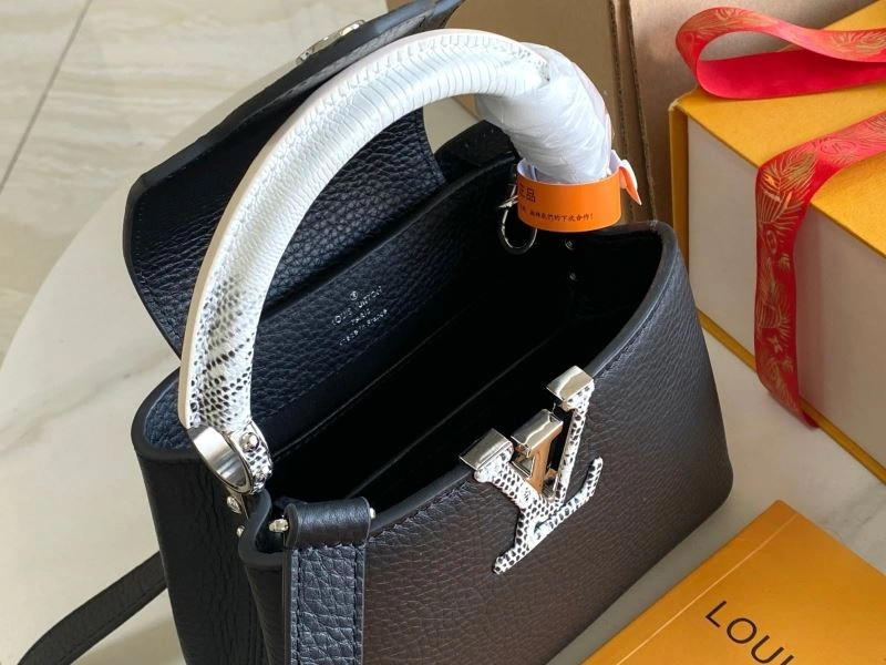 SmoothTexture Louis Vuitton Capucines BB Bags 93965