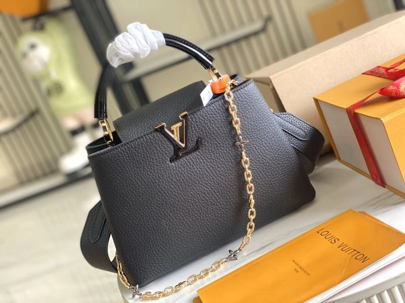 FashionForward Louis Vuitton Capucines BB Bags 93952