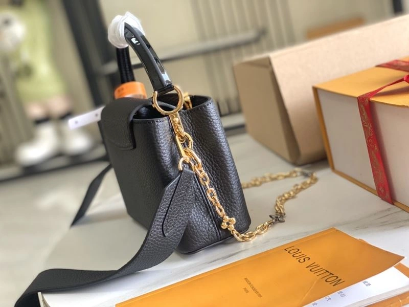 Sporty Louis Vuitton Capucines BB Bags 93949