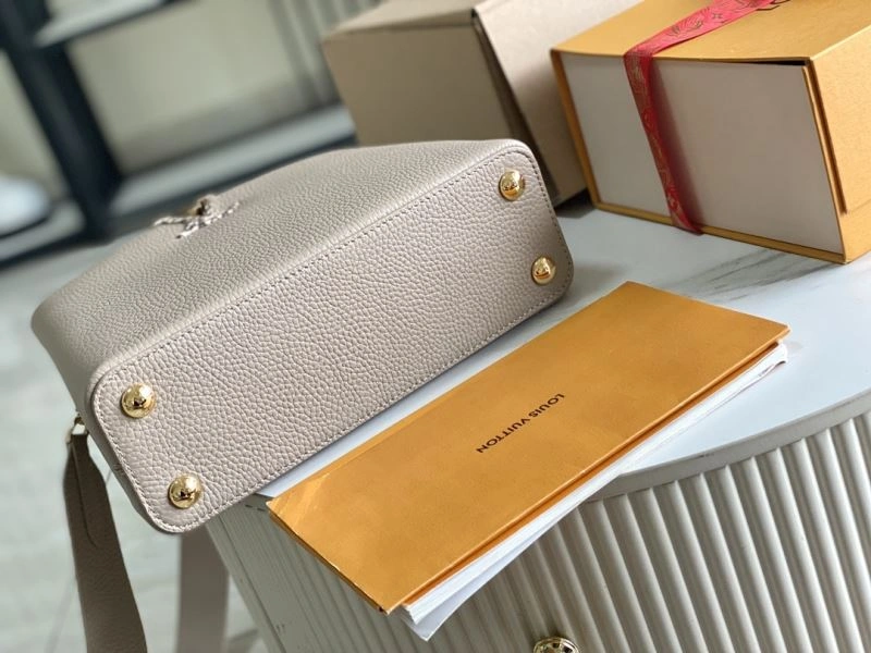Timeless Louis Vuitton Capucines BB Bags 93955