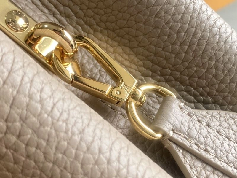 Timeless Louis Vuitton Capucines BB Bags 93955